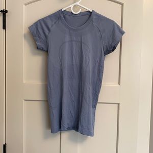 Lululemon short sleeve top